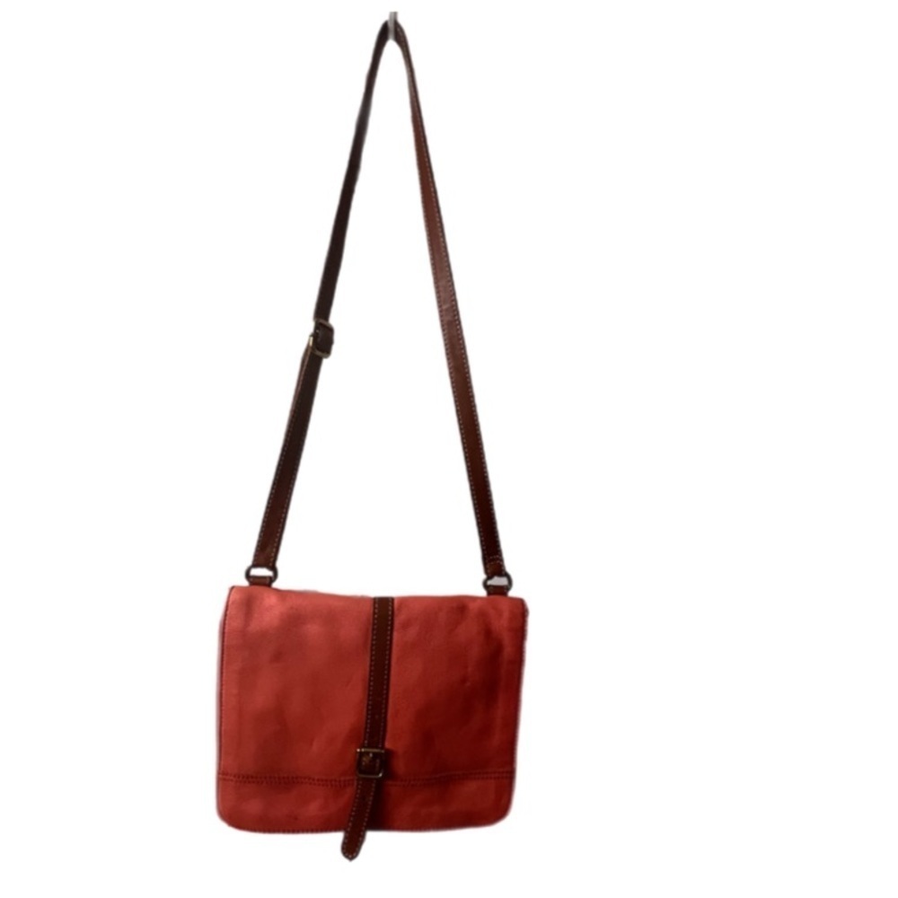FOSSIL CORAL ADJUSTABLE STRAP MULTI POCKET SNAP CLOSE CROSSBODY BAG